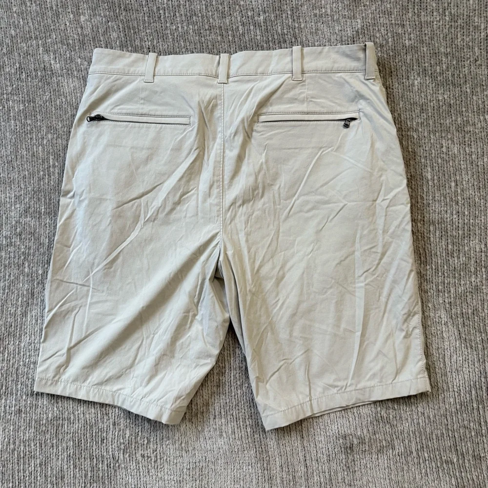 J.Crew Stretch Classic Shorts Men’s 35W Khaki Nylon Blend 10”‎ Inseam